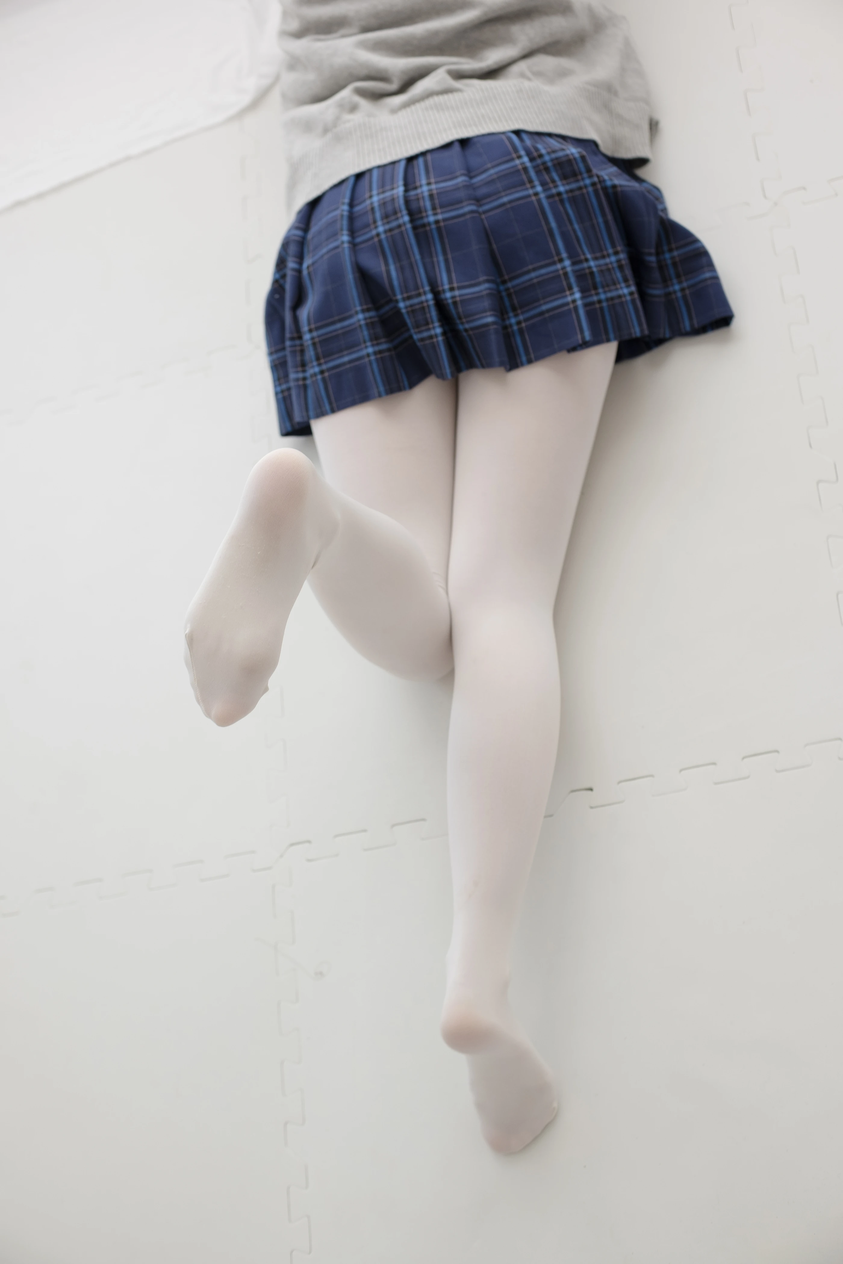 森萝财团 R15-047 [114P]插图3